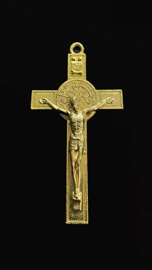 How to choose crosses for wall