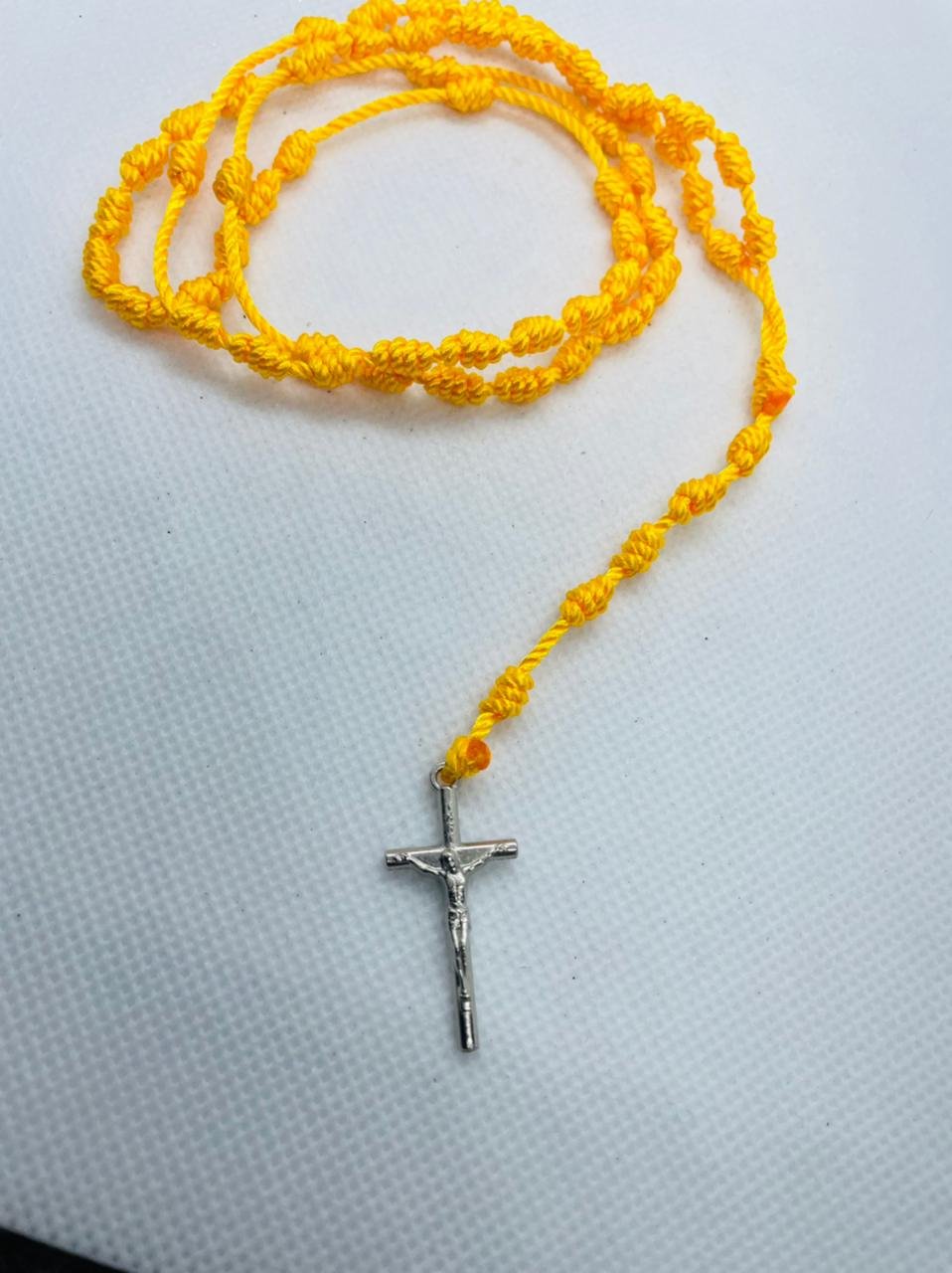 6 MM Yellow Thread Rosary - la corona del rosario