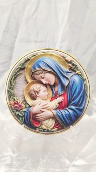 Madonna Virgin Mary Statue - 8 Inch