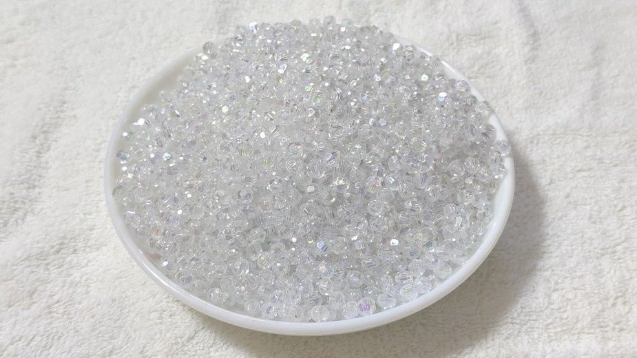 Crystal Plastic White Beads - 8mm - Image 2