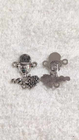 Silver Plated Three Cornered Medal – 2.5 CM