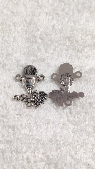 Silver Plated Three Cornered Medal – 2.5 CM