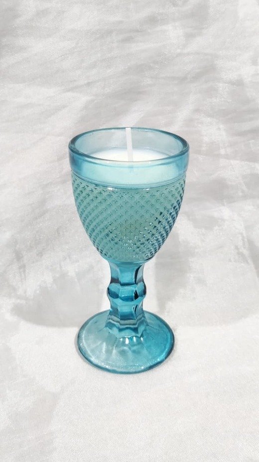 Elegant Crystal Candle Stand - 4 Inch - Image 3