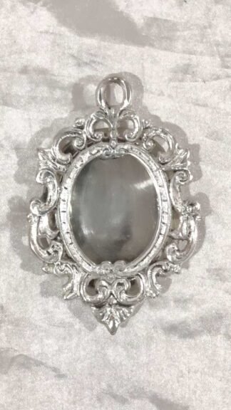 Silver Plated Elegant Relic - 4 Inch