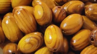 BIG OVAL WOODEN BEADS 1KG