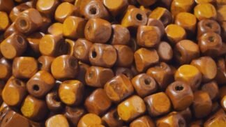 SQUARE WOODEN BEADS 1KG - 12 MM
